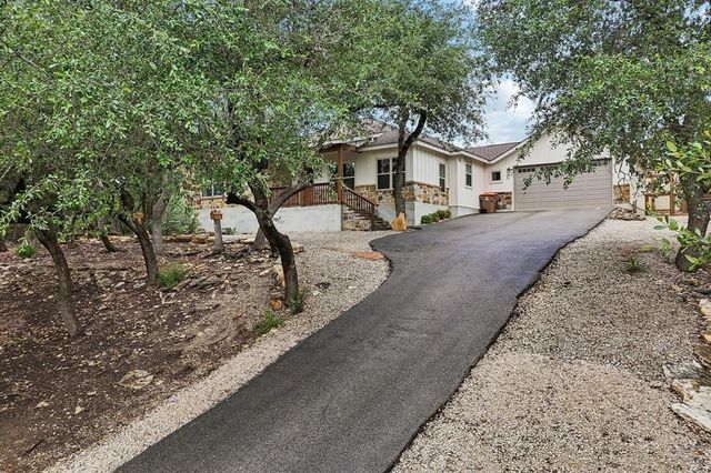190 Magnolia Meadow, Canyon Lake, TX 78133