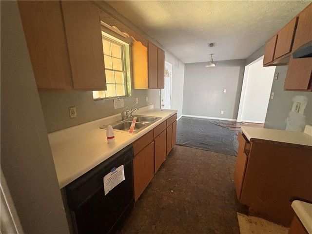 3040 Garnet Way, Atlanta, GA 30349