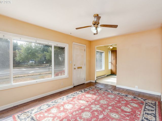 1820 E 33RD St, Vancouver, WA 98663