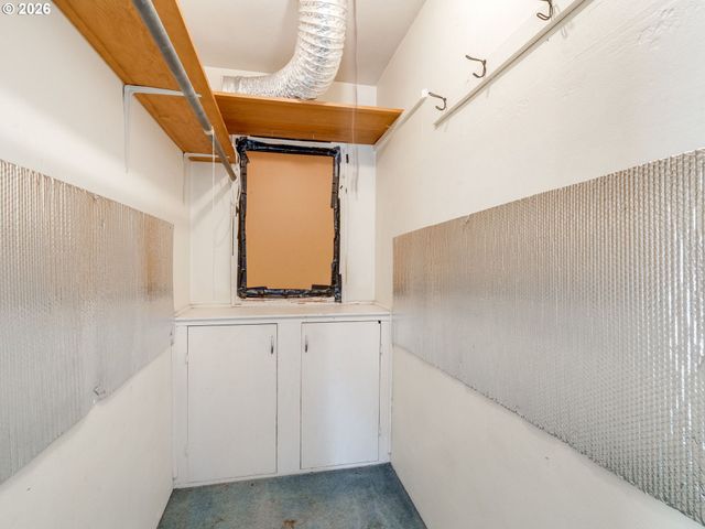 1820 E 33RD St, Vancouver, WA 98663