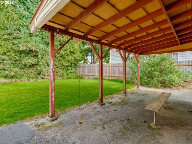 1820 E 33RD St, Vancouver, WA 98663