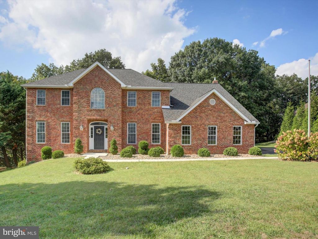 2384 CASTLEGREEN DRIVE, Greencastle, PA 17225