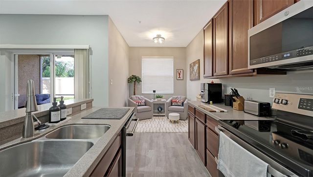 3827 PARKRIDGE CIRCLE 1-102, Sarasota, FL 34243
