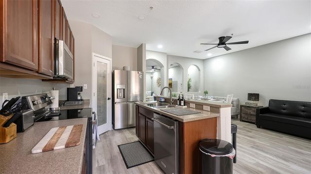 3827 PARKRIDGE CIRCLE 1-102, Sarasota, FL 34243