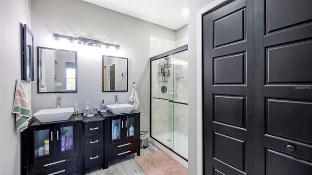3827 PARKRIDGE CIRCLE 1-102, Sarasota, FL 34243