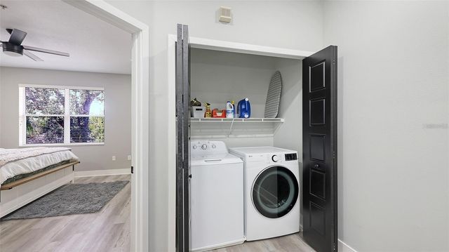 3827 PARKRIDGE CIRCLE 1-102, Sarasota, FL 34243