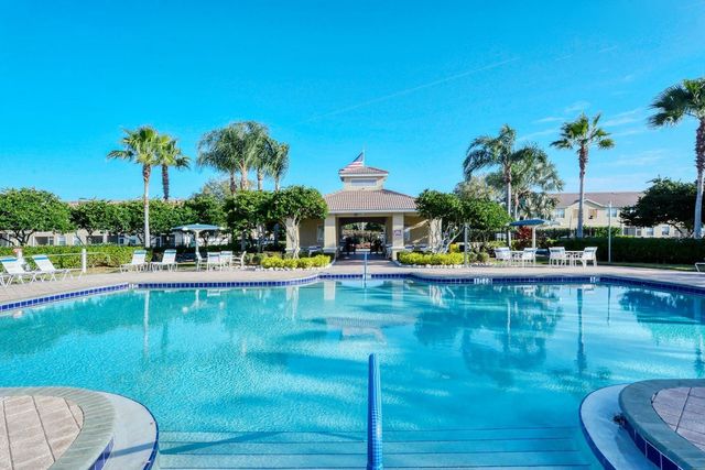 3827 PARKRIDGE CIRCLE 1-102, Sarasota, FL 34243