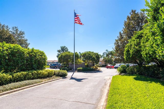 3827 PARKRIDGE CIRCLE 1-102, Sarasota, FL 34243