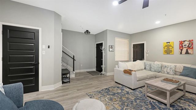 3827 PARKRIDGE CIRCLE 1-102, Sarasota, FL 34243
