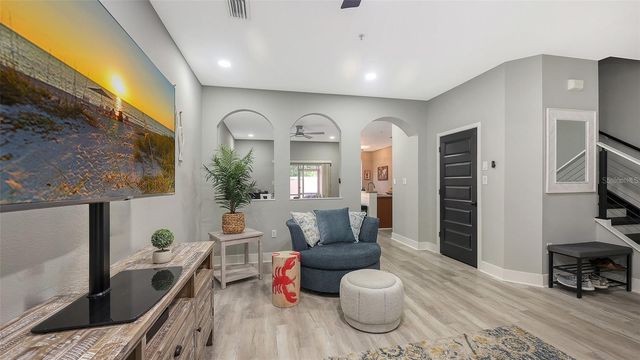3827 PARKRIDGE CIRCLE 1-102, Sarasota, FL 34243