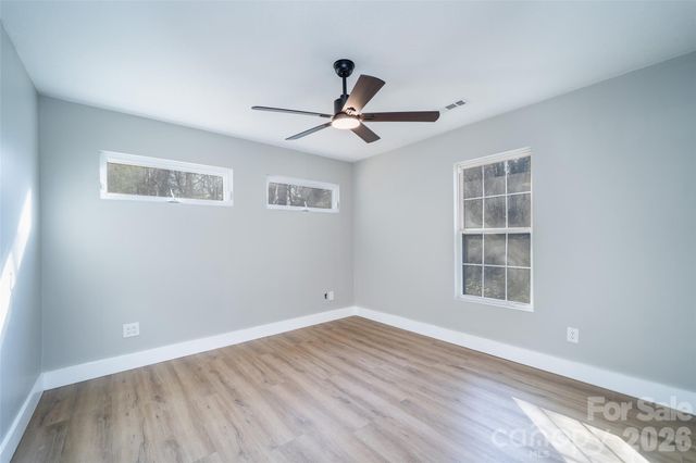 11 Twin Lakes Drive, Fletcher, NC 28732