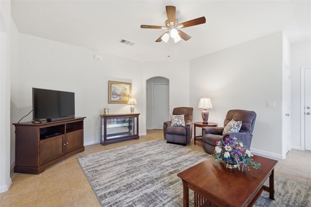 18521 Bandelier DR, Pflugerville, TX 78660