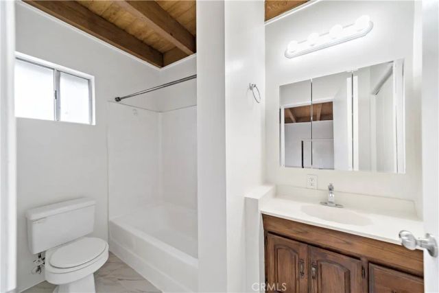 400 N Maple Drive A, Beverly Hills, CA 90210