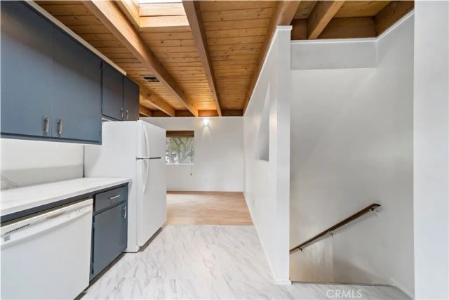 400 N Maple Drive A, Beverly Hills, CA 90210