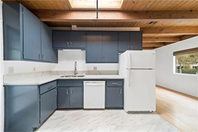 400 N Maple Drive A, Beverly Hills, CA 90210