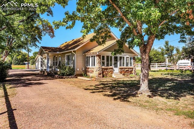 401 Dozier Avenue, Canon City, CO 81212