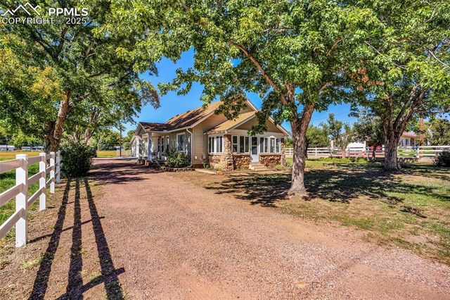 401 Dozier Avenue, Canon City, CO 81212