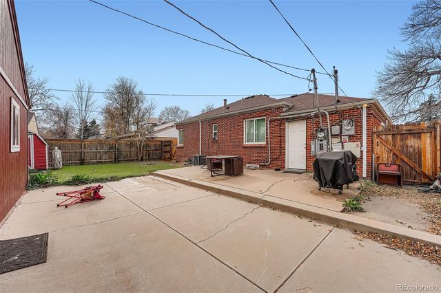 2140 Oneida Street, Denver, CO 80207