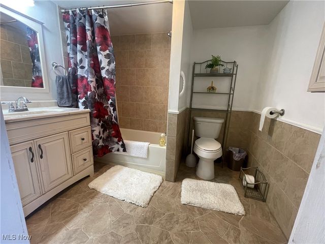 1100 14th Street, Vienna, WV 26105