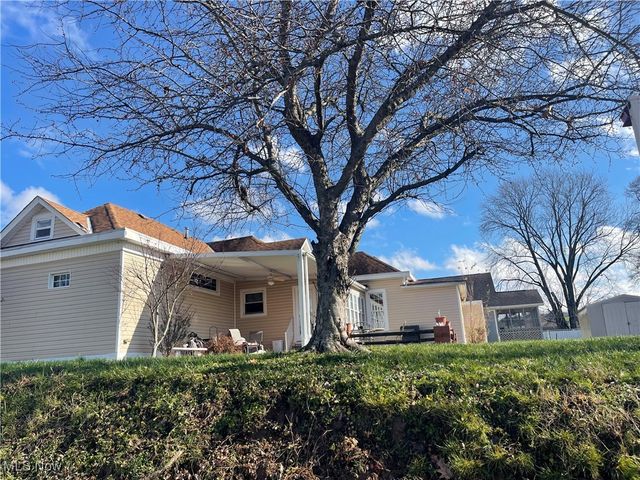 1100 14th Street, Vienna, WV 26105