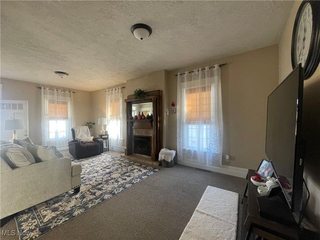 1100 14th Street, Vienna, WV 26105