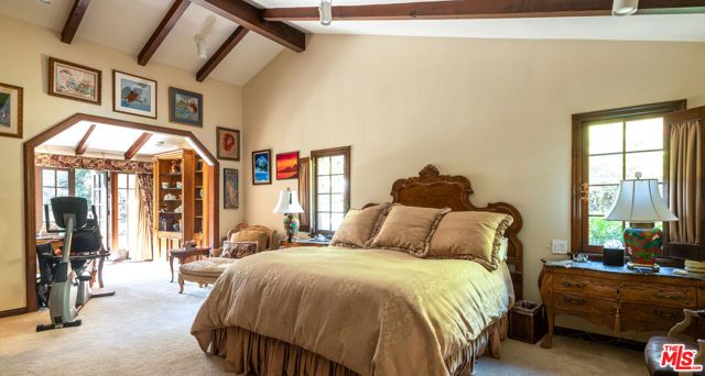 9415 Cherokee Lane, Beverly Hills, CA 90210