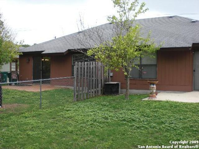 263 LOHMANN ST, Boerne, TX 78006