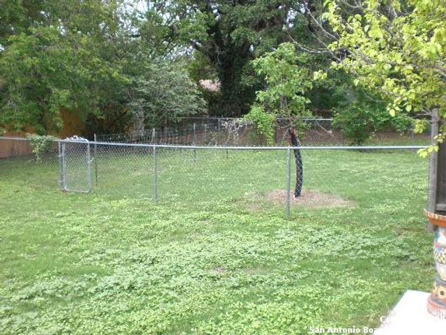 263 LOHMANN ST, Boerne, TX 78006