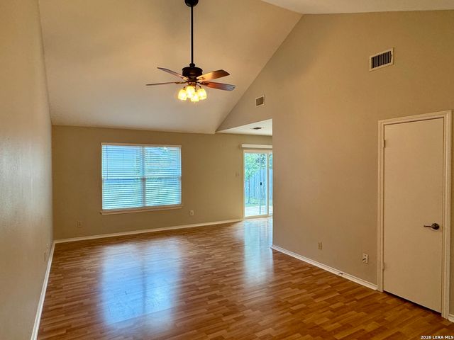 263 LOHMANN ST, Boerne, TX 78006