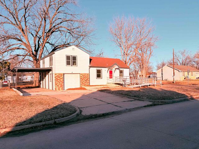 1701 S Millwood St, Wichita, KS 67213