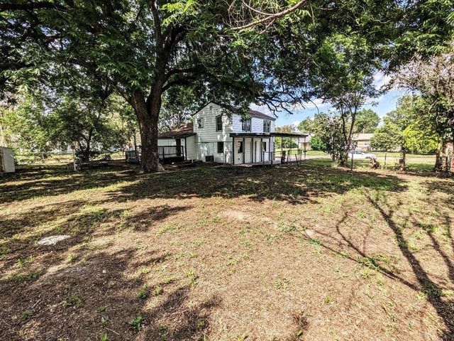1701 S Millwood St, Wichita, KS 67213