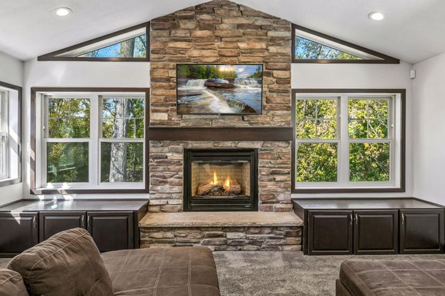 17782 Javelin Court, Lakeville, MN 55044