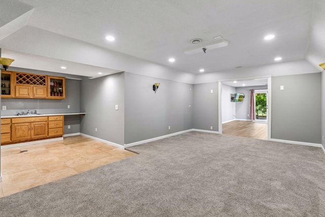 17782 Javelin Court, Lakeville, MN 55044