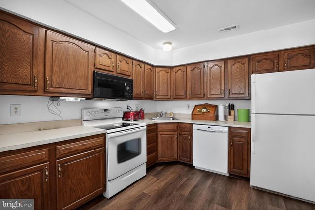 105 CINNAMON RD, West Deptford, NJ 08086