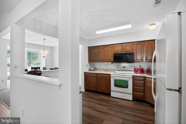 105 CINNAMON RD, West Deptford, NJ 08086