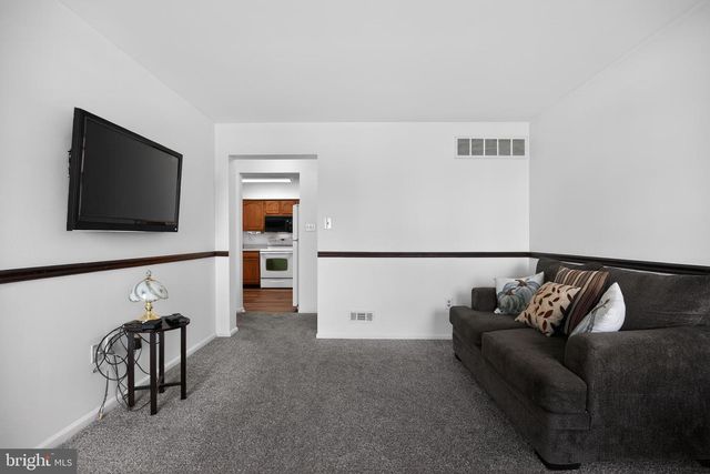 105 CINNAMON RD, West Deptford, NJ 08086