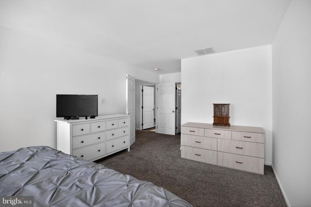 105 CINNAMON RD, West Deptford, NJ 08086