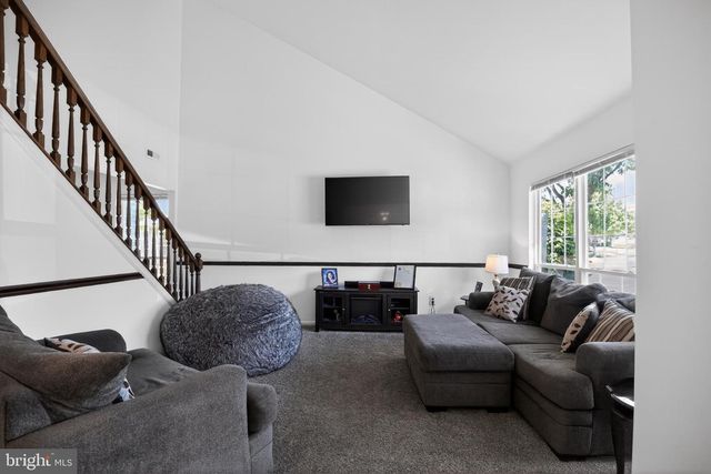 105 CINNAMON RD, West Deptford, NJ 08086