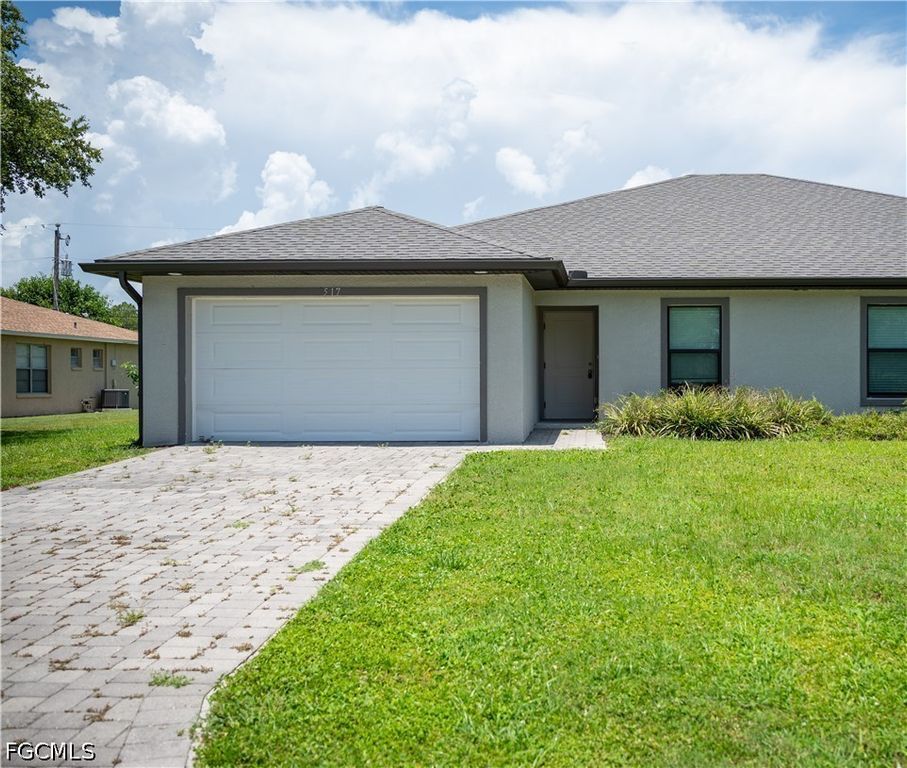 517 NE 24th PL, Cape Coral, FL 33909