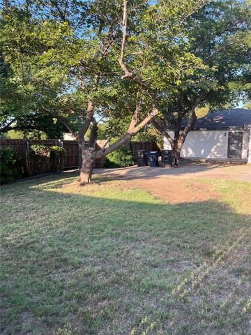 3500 Mission Street, Fort Worth, TX 76109