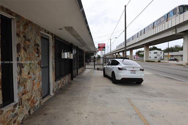 4634 NW 27th Ave, Miami, FL 33142