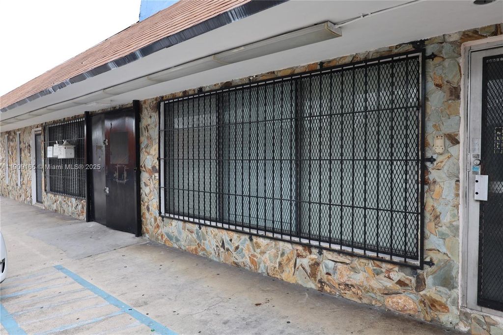 4634 NW 27th Ave, Miami, FL 33142