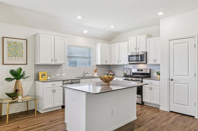 138 George Kimble CV, Bastrop, TX 78602
