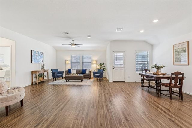 138 George Kimble CV, Bastrop, TX 78602