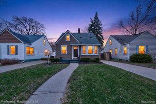 1403 N Altadena Avenue, Royal Oak Charter Township, MI 48067