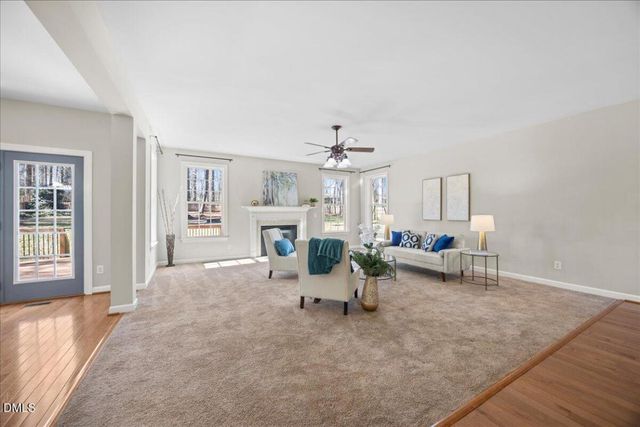 514 N Scotswood Boulevard, Hillsborough, NC 27278