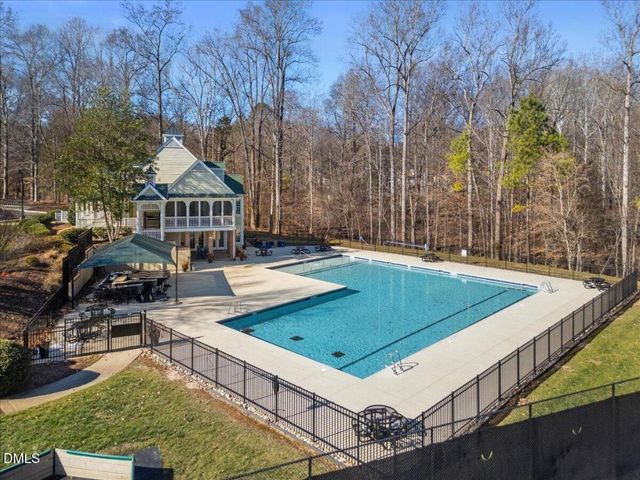 514 N Scotswood Boulevard, Hillsborough, NC 27278