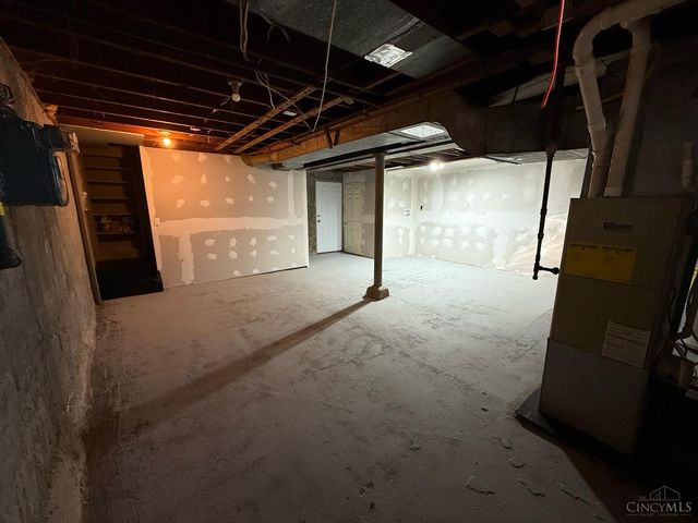 2340 Brokaw Avenue, Cincinnati, OH 45225