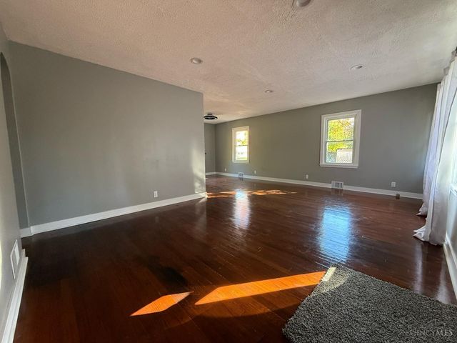 2340 Brokaw Avenue, Cincinnati, OH 45225