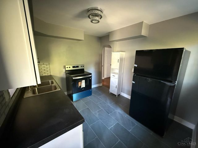 2340 Brokaw Avenue, Cincinnati, OH 45225